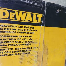 Houston location- AS-IS Compresseur D'air Vertical Ã‰lectrique Portable Dewalt 15 Gallons Ã€ Un Ã‰tage D55168 - Rona