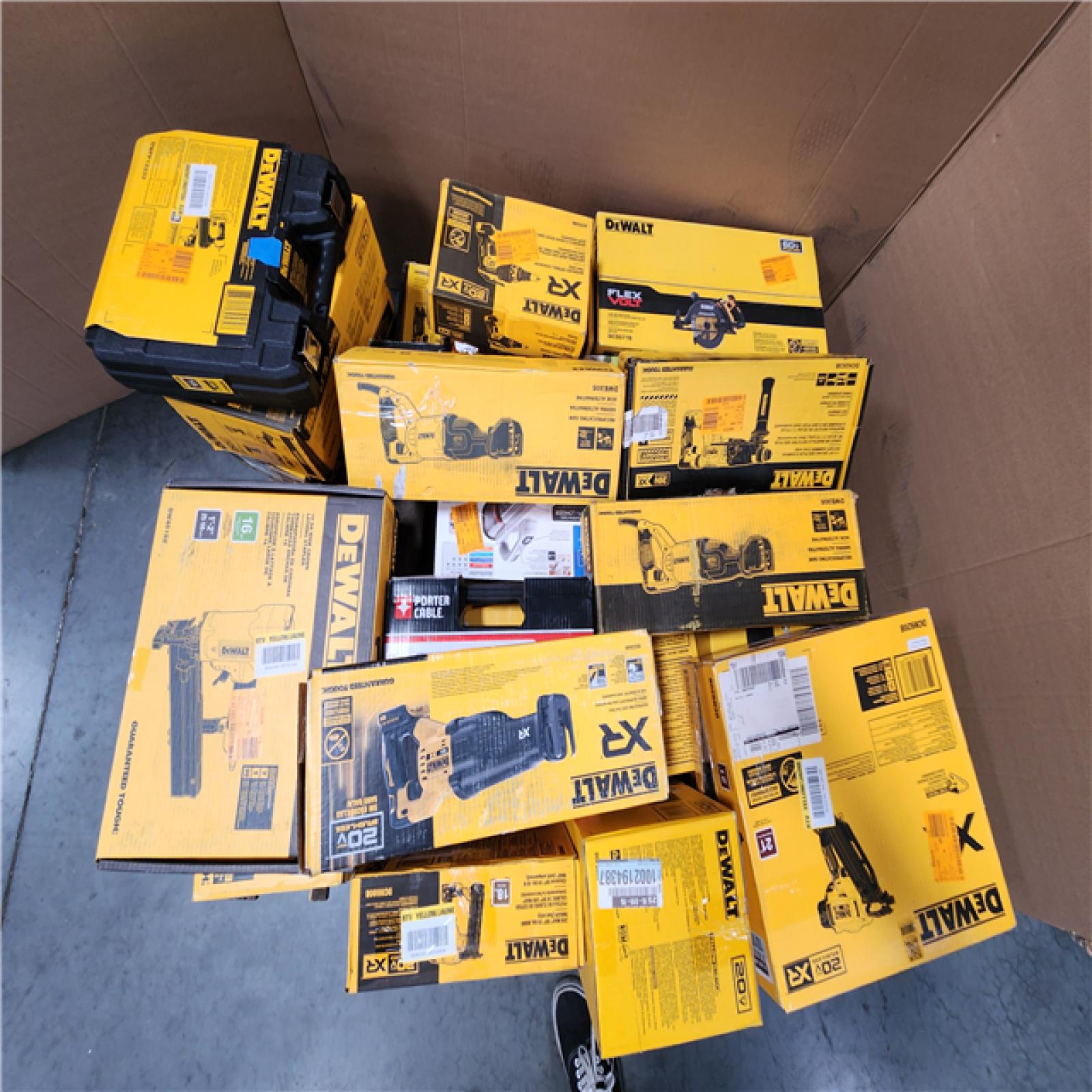 CALIFORNIA AS-IS TOOL PALLET