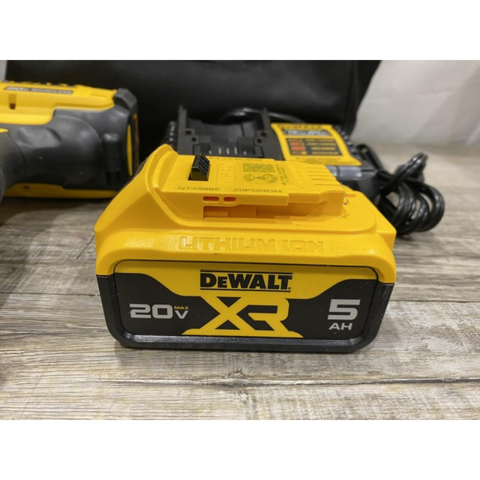 AS-IS DEWALT 20V MAX Lithium-Ion Cordless 1/2 in. Impact Wrench Kit