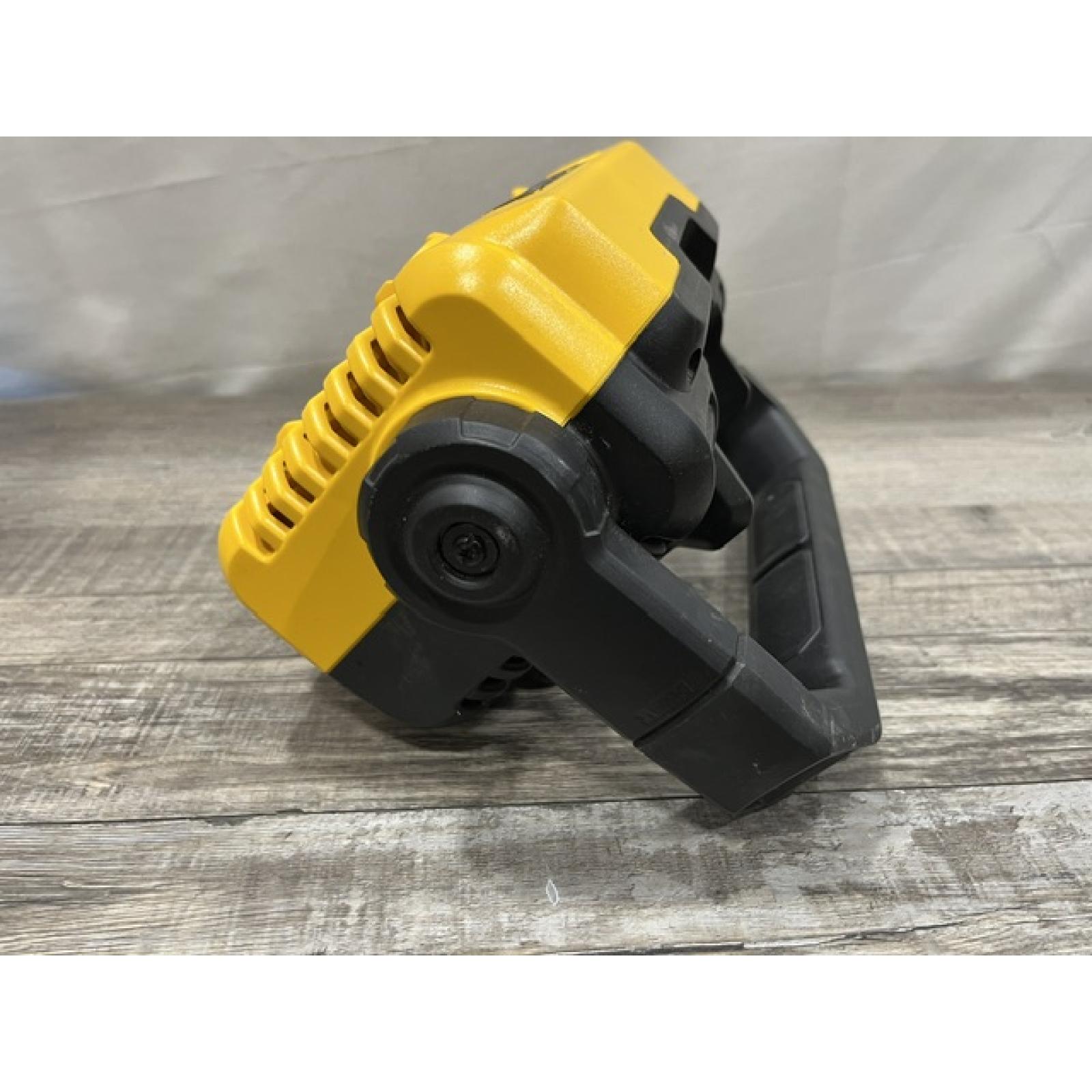 AS-IS DEWALT 20V MAX Compact Cordless Task Lightt (Tool Only)