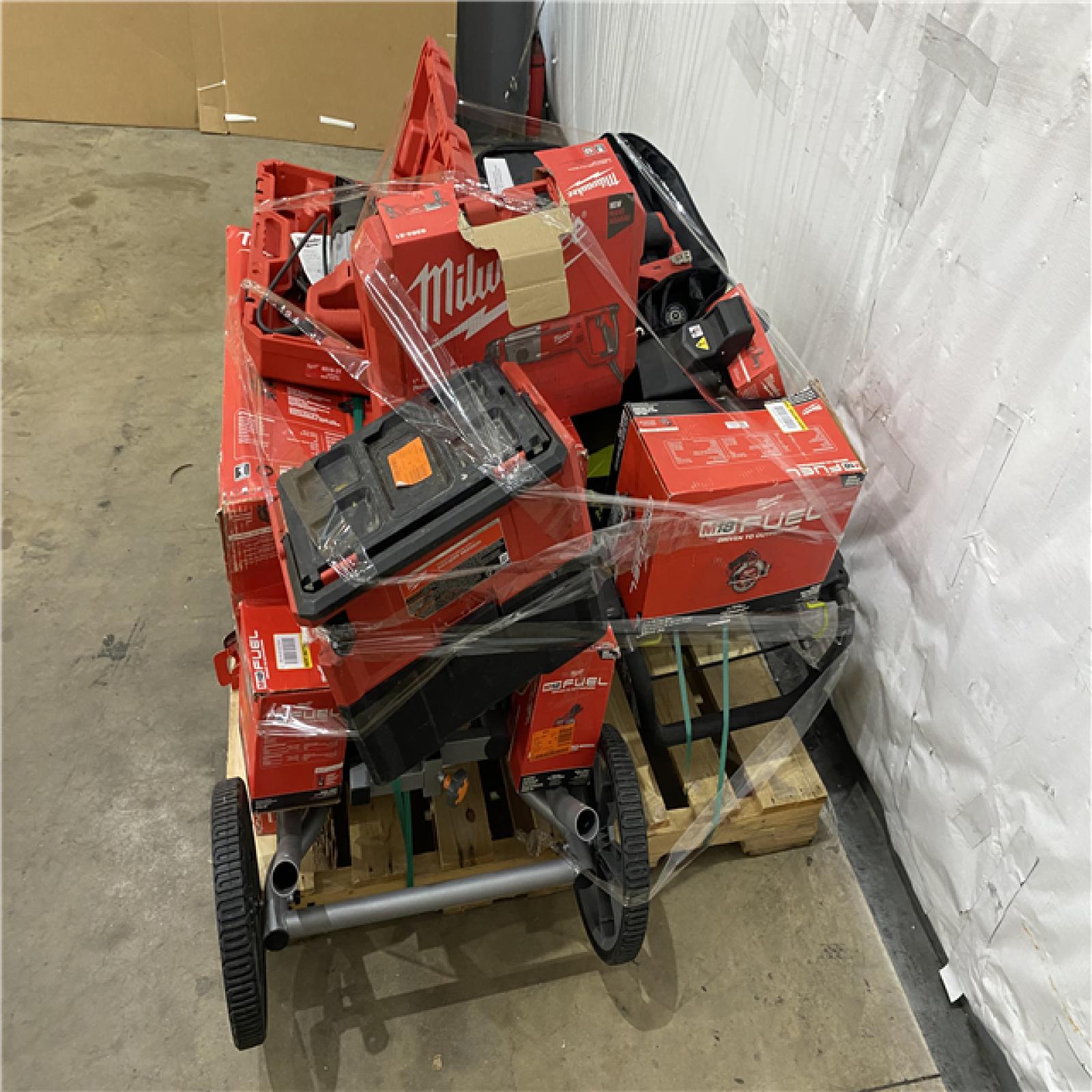 Houston Location AS IS - Tool Pallet