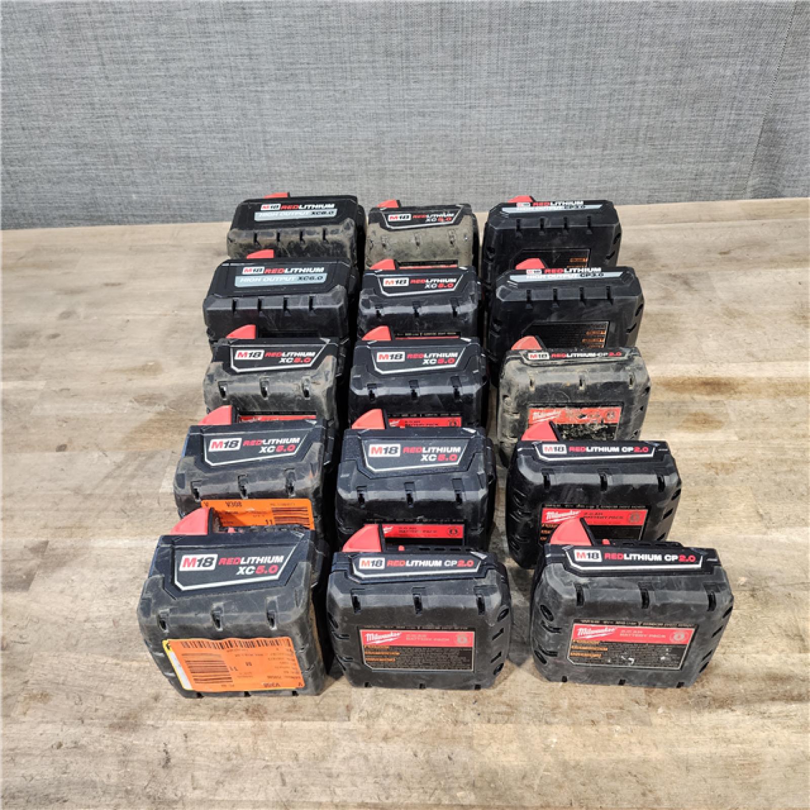 HOUSTON LOCATION - AS-IS MILWAUKEE BATTERY PACK QTY - 15