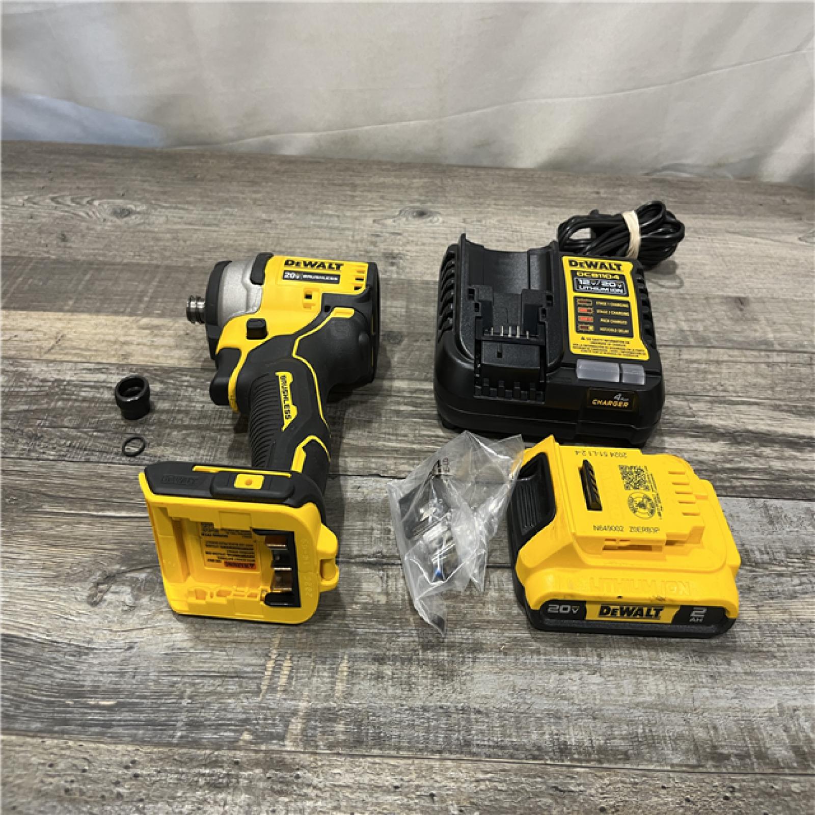 AS-IS DEWALT Atomic 20V Max Lithium-Ion Brushless Cordless Compact 1/4 in. Impact Driver Kit