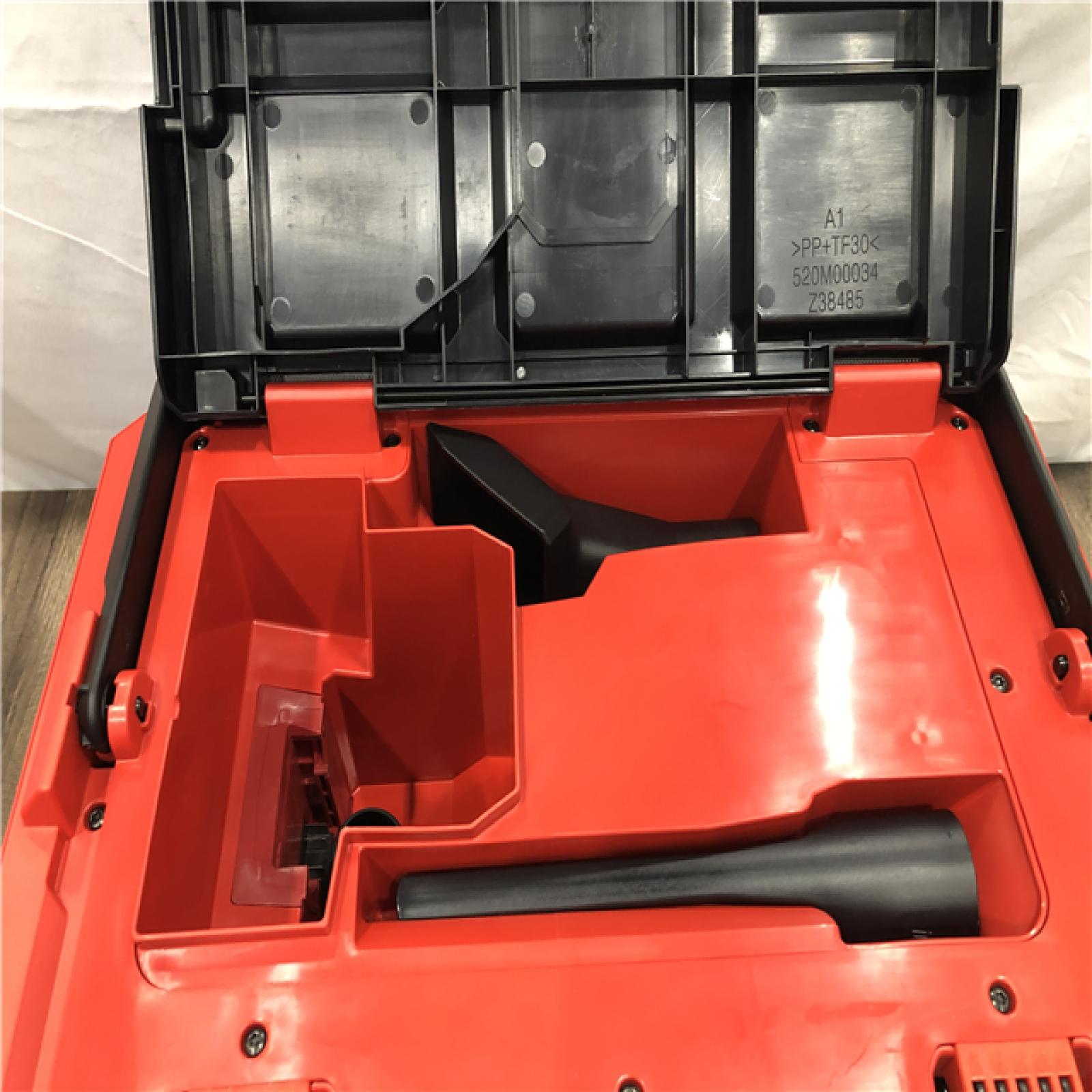 AS-IS Milwaukee FUEL PACKOUT 18-Volt Lithium-Ion Cordless 2.5 Gal. Wet/Dry Vacuum (Vacuum-Only)