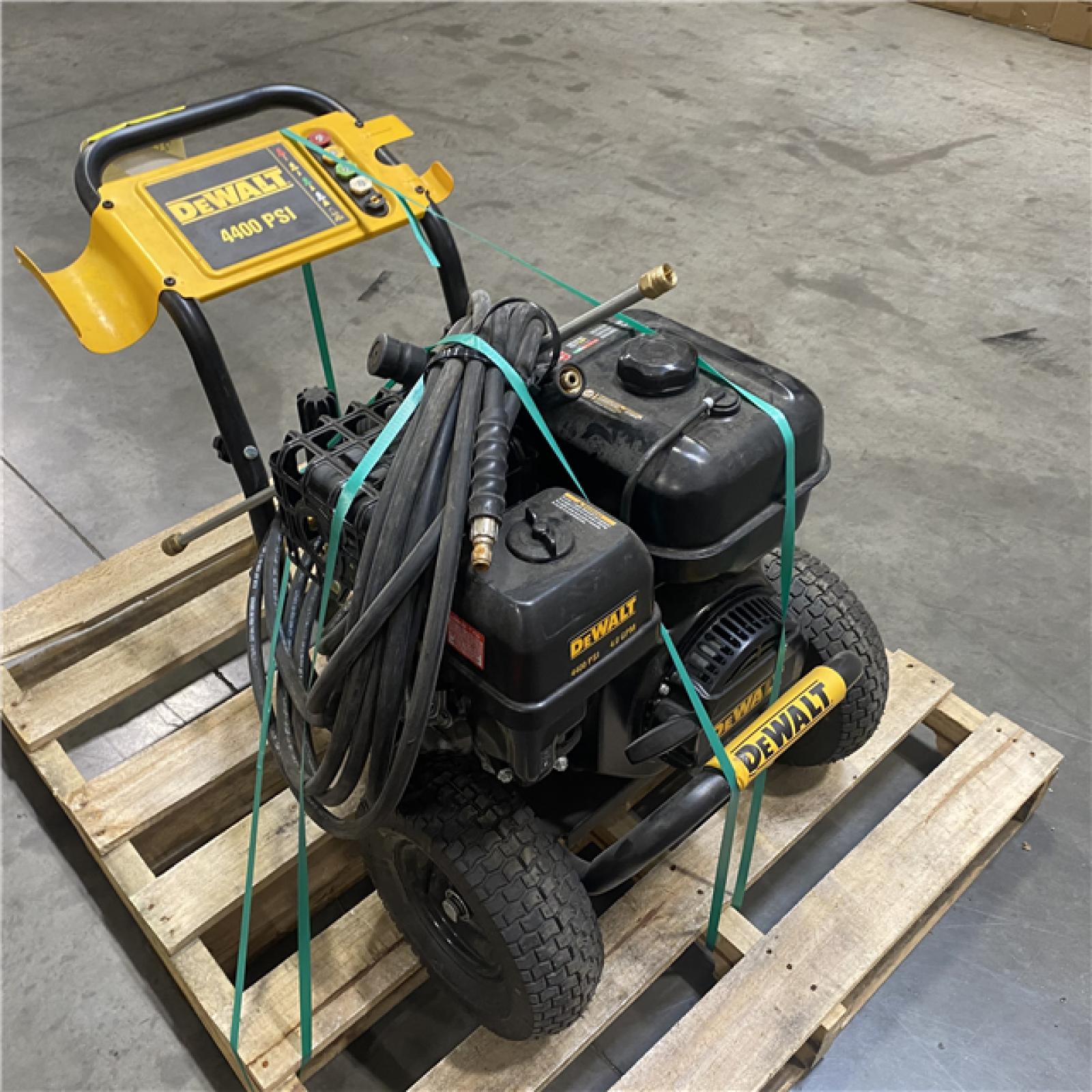 Dallas Location - As-Is DEWALT 4400 PSI 4.0 GPM Gas Pressure Washer