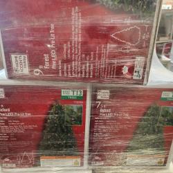 Phoenix AS-IS Christmas Pallet