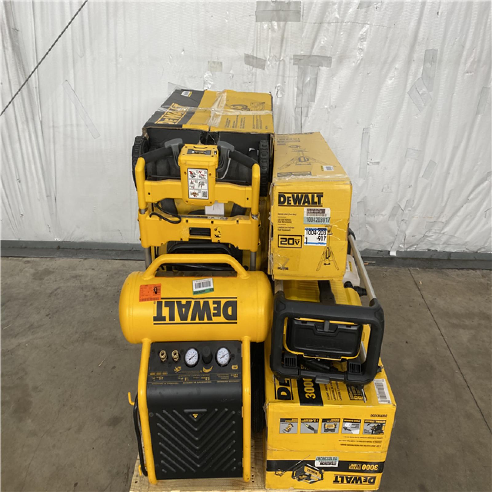 Houston Location AS IS - Tool Pallet