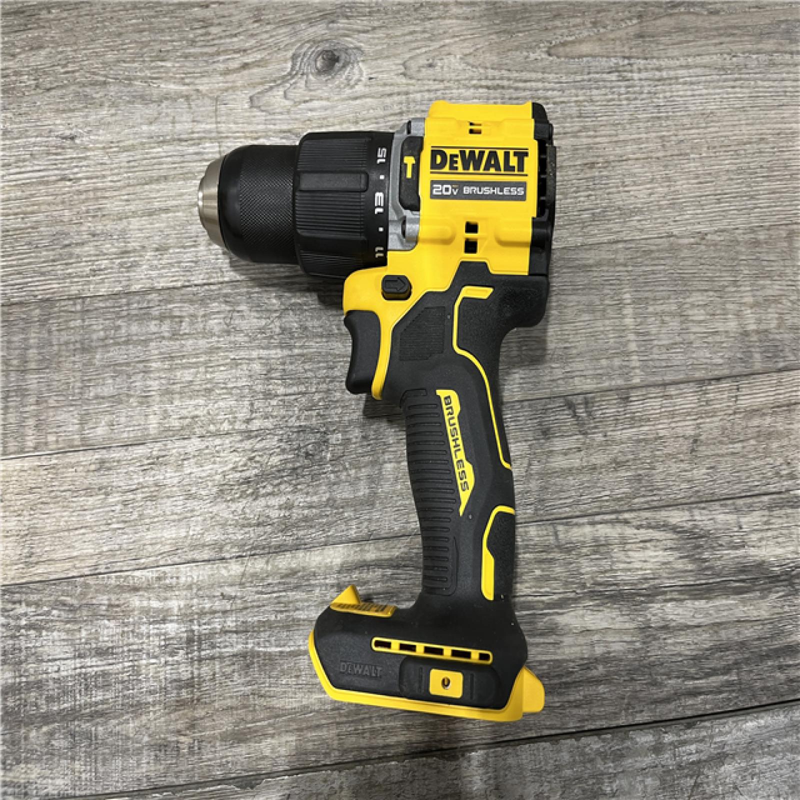 AS-IS DEWALT ATOMIC 20V Lithium-Ion Cordless 1/2 in. Hammer Drill Kit