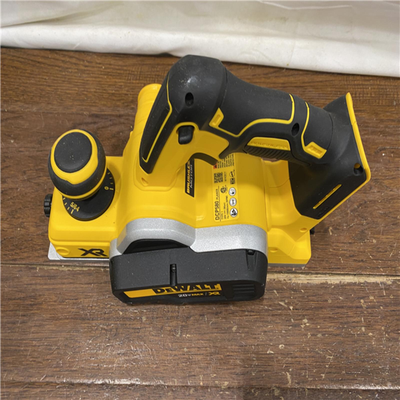 AS-IS DEWALT DCP580B 20V MAX Lithium Ion Brushless Planer