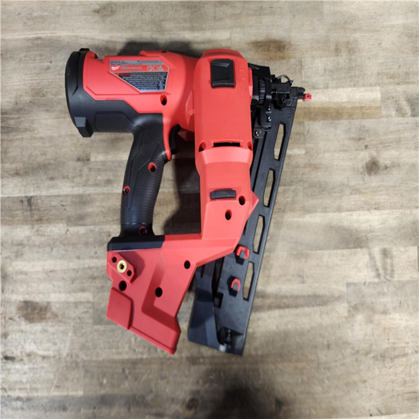 HOUSTON LOCATION - AS-IS (APPEARS LIKE NEW) Milwaukee 2841-20 18V Cordless Gen II 16 Gauge Angled Finish Nailer (Tool Only)