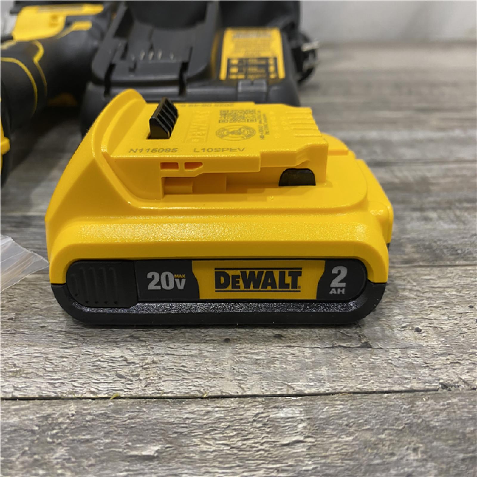 AS-IS DEWALT Atomic 20V Max Lithium-Ion Brushless Cordless Compact 1/4 in. Impact Driver Kit