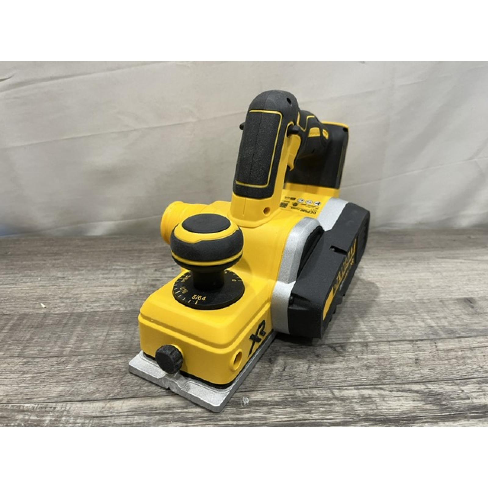 AS-IS DEWALT 20V MAX XR Cordless Brushless 3-1/4 in. Planer (Tool Only)