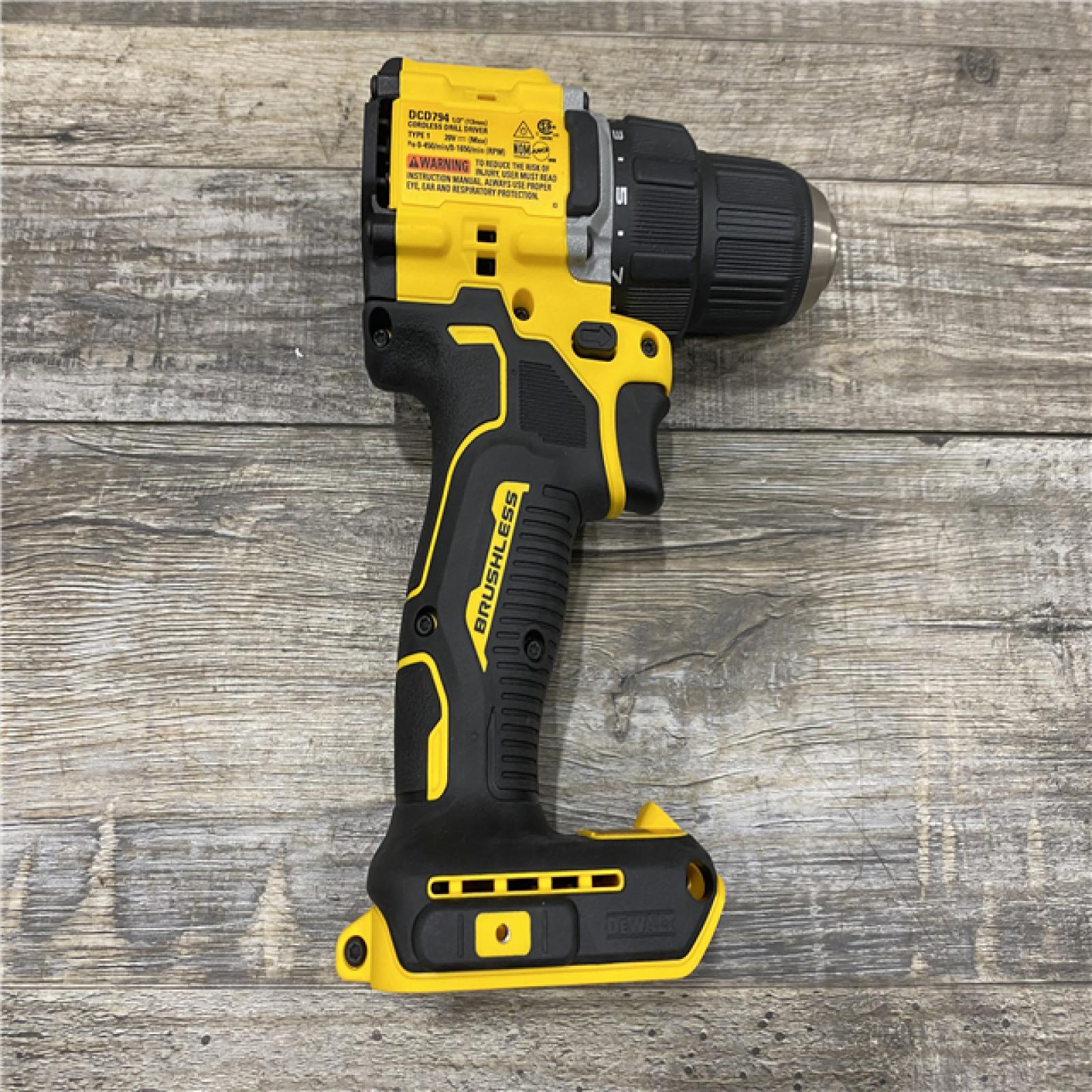 AS-IS DEWALT Atomic 20V Lithium-Ion Cordless Compact 1/2 in. Drill/Driver Kit