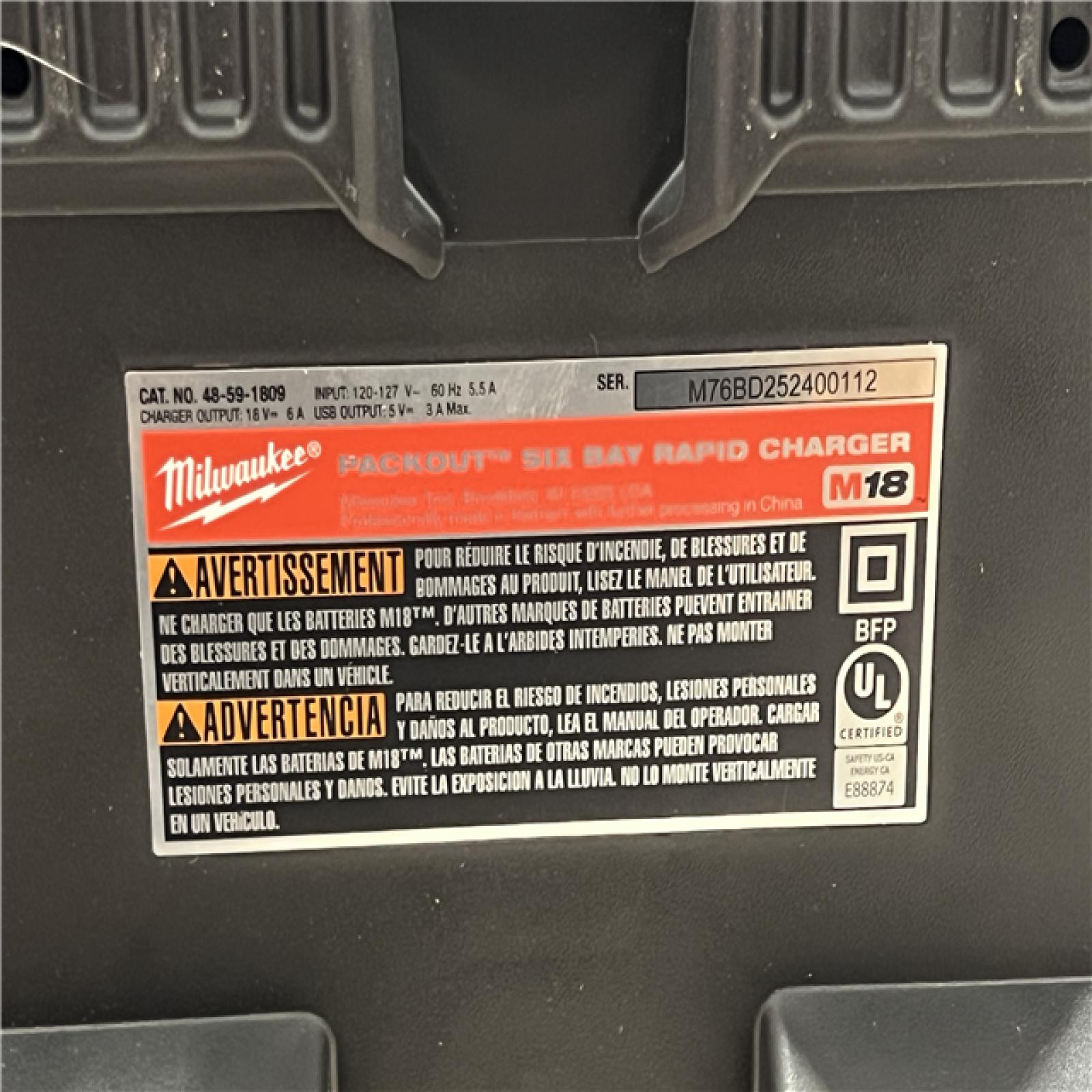 AS-IS Milwaukee M18 18V Lithium-Ion PACKOUT 6-Port Rapid Charger (Charger Only)