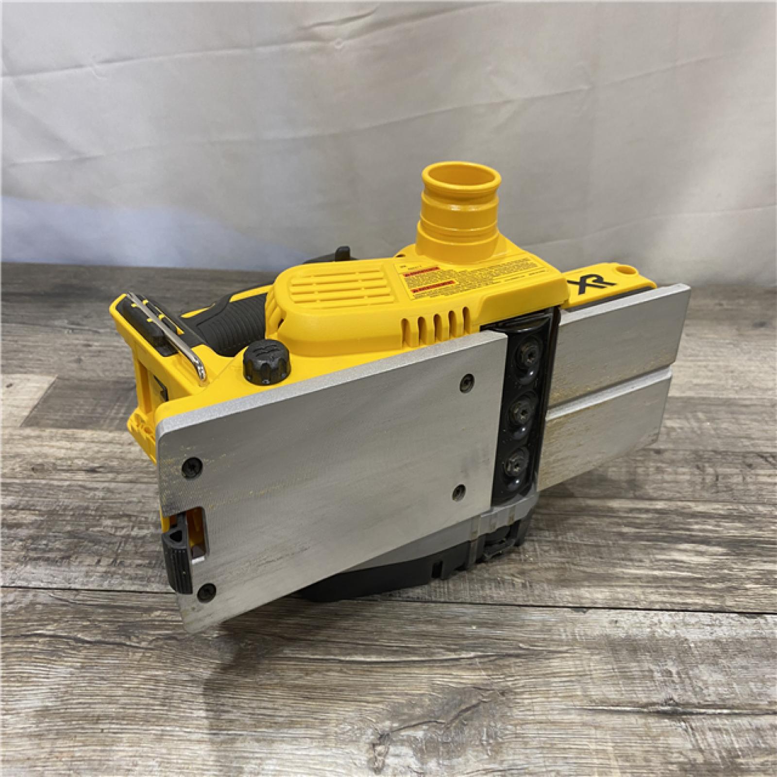 AS-IS DEWALT 20V MAX XR Cordless Brushless 3-1/4 in. Planer (Tool Only)