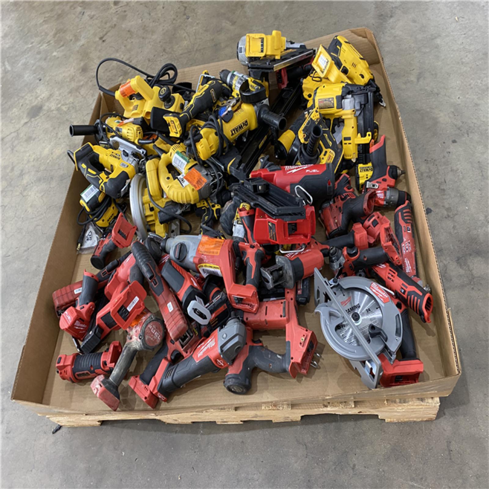 Houston Location AS IS - Tool Pallet