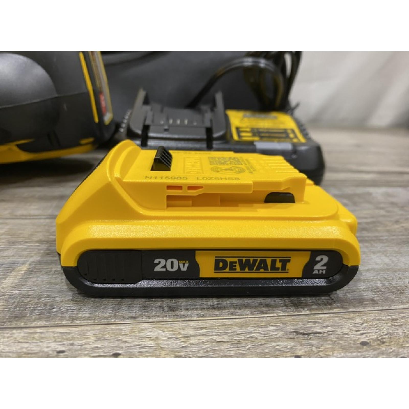 AS-IS DEWALT 20V MAX XR Lithium-Ion Cordless 18-Gauge Narrow Crown Stapler Kit