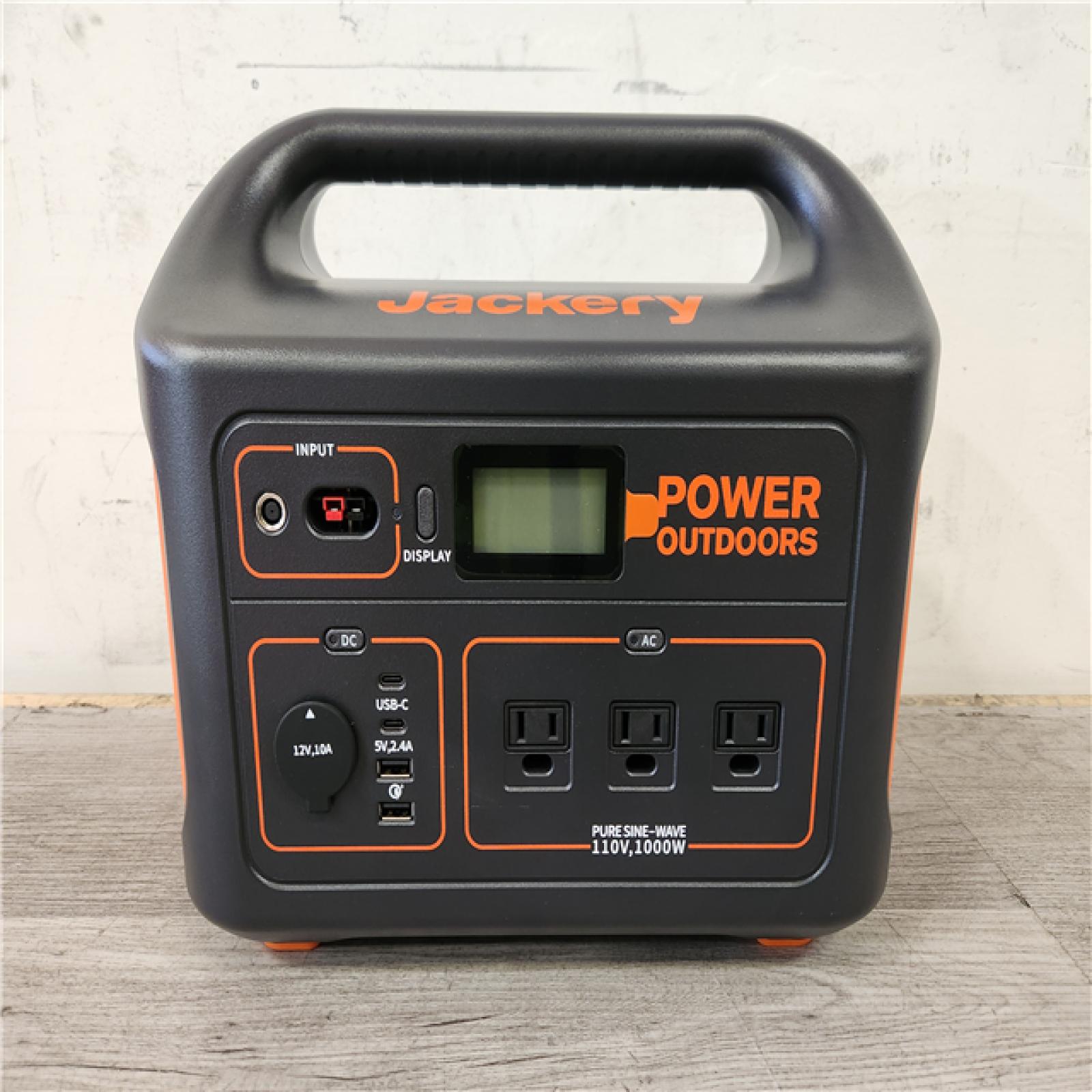 Phoenix Location LIKE NEW Jackery Explorer 880, 880Wh/1000W Model No: Explorer 880