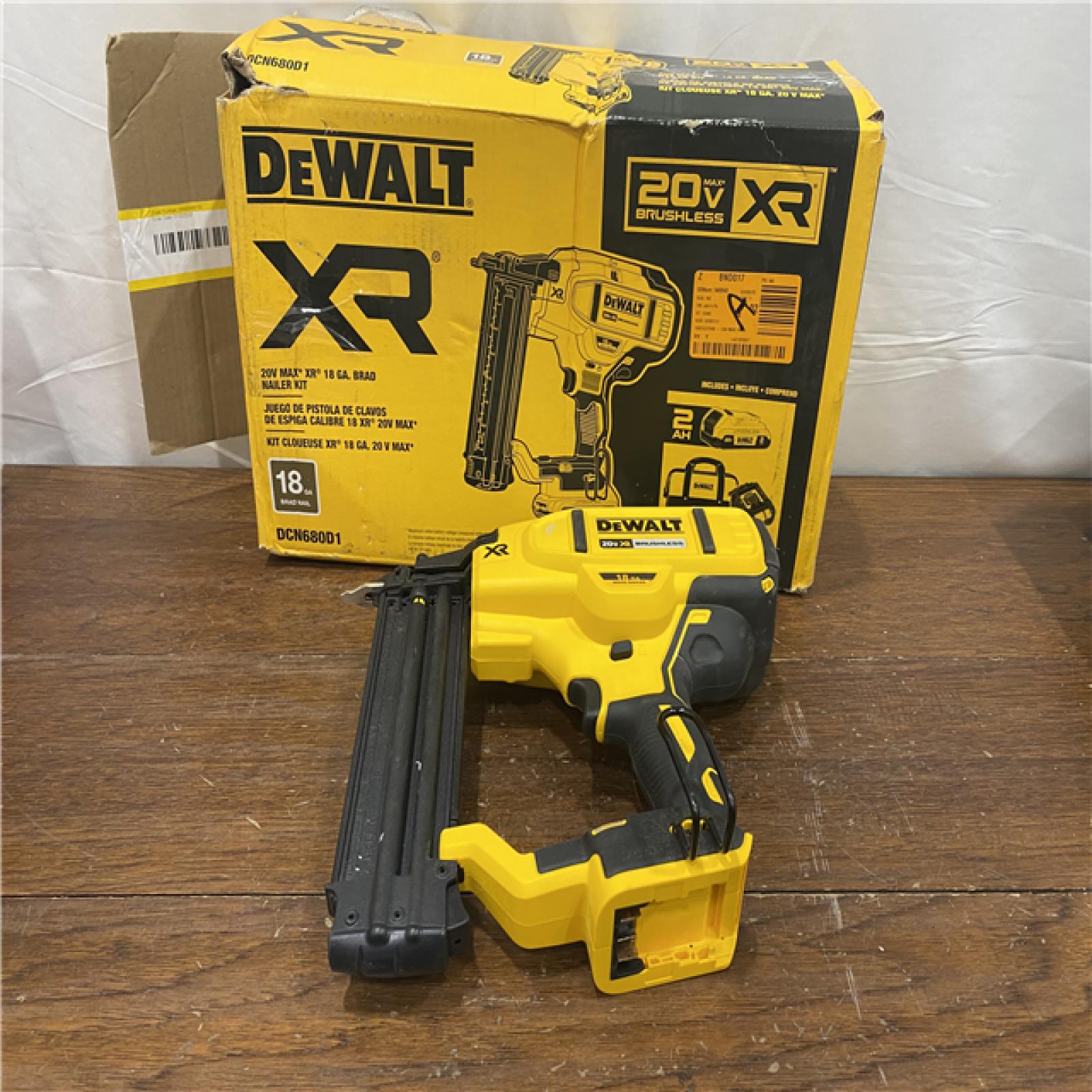 AS-IS DEWALT 20V MAX XR 18 Gauge Brad Nailer Kit