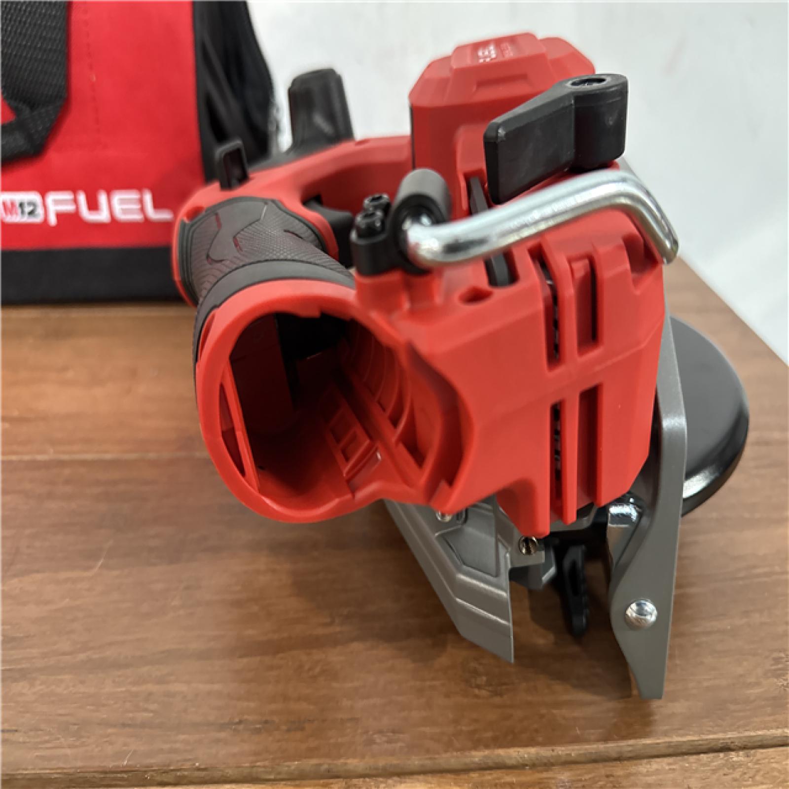 California NEW Milwaukee M12 5-3/8 Circular Saw Kit  Includes (1) Battery  Charger and Bag