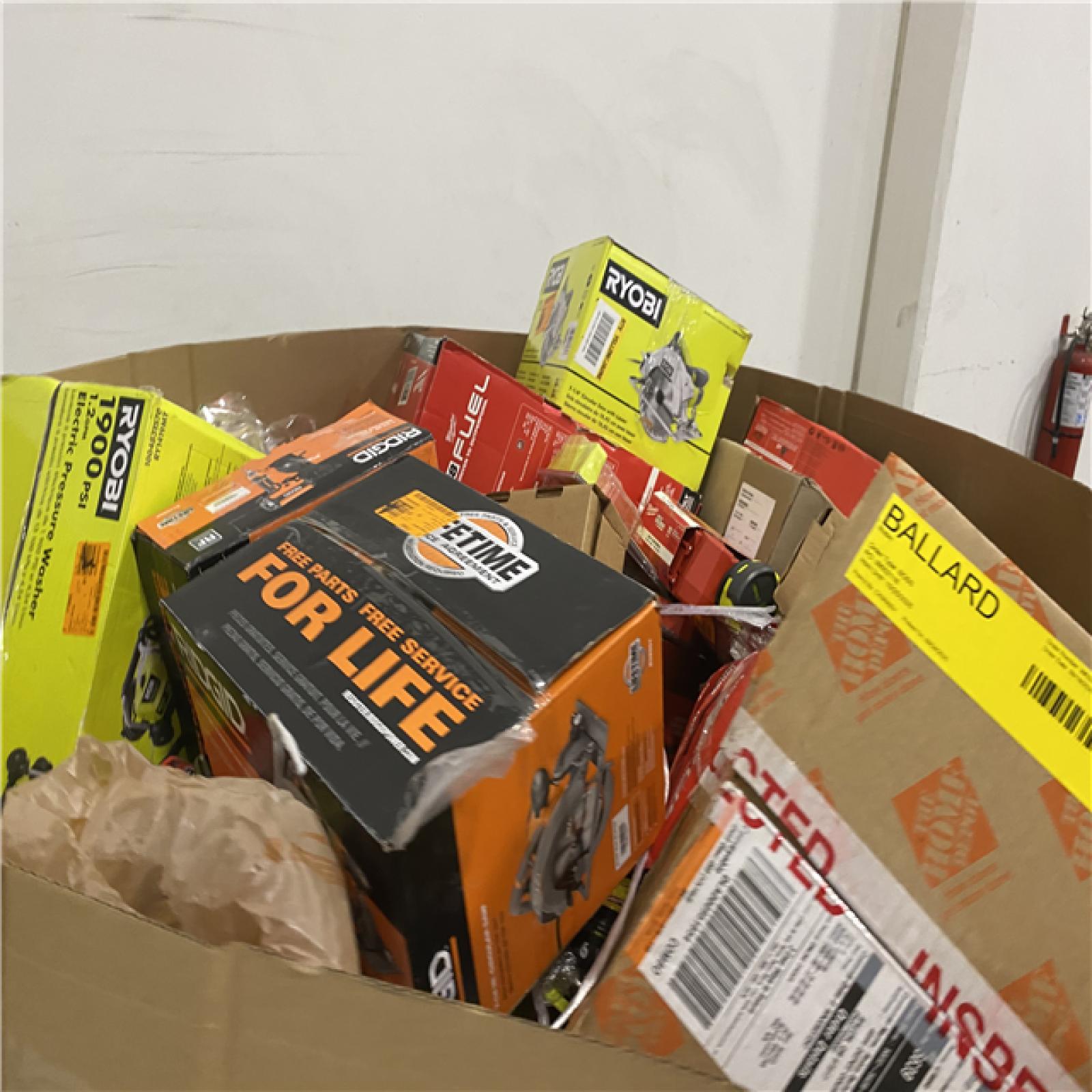 DALLAS LOCATION- AS-IS TOOLS PALLET