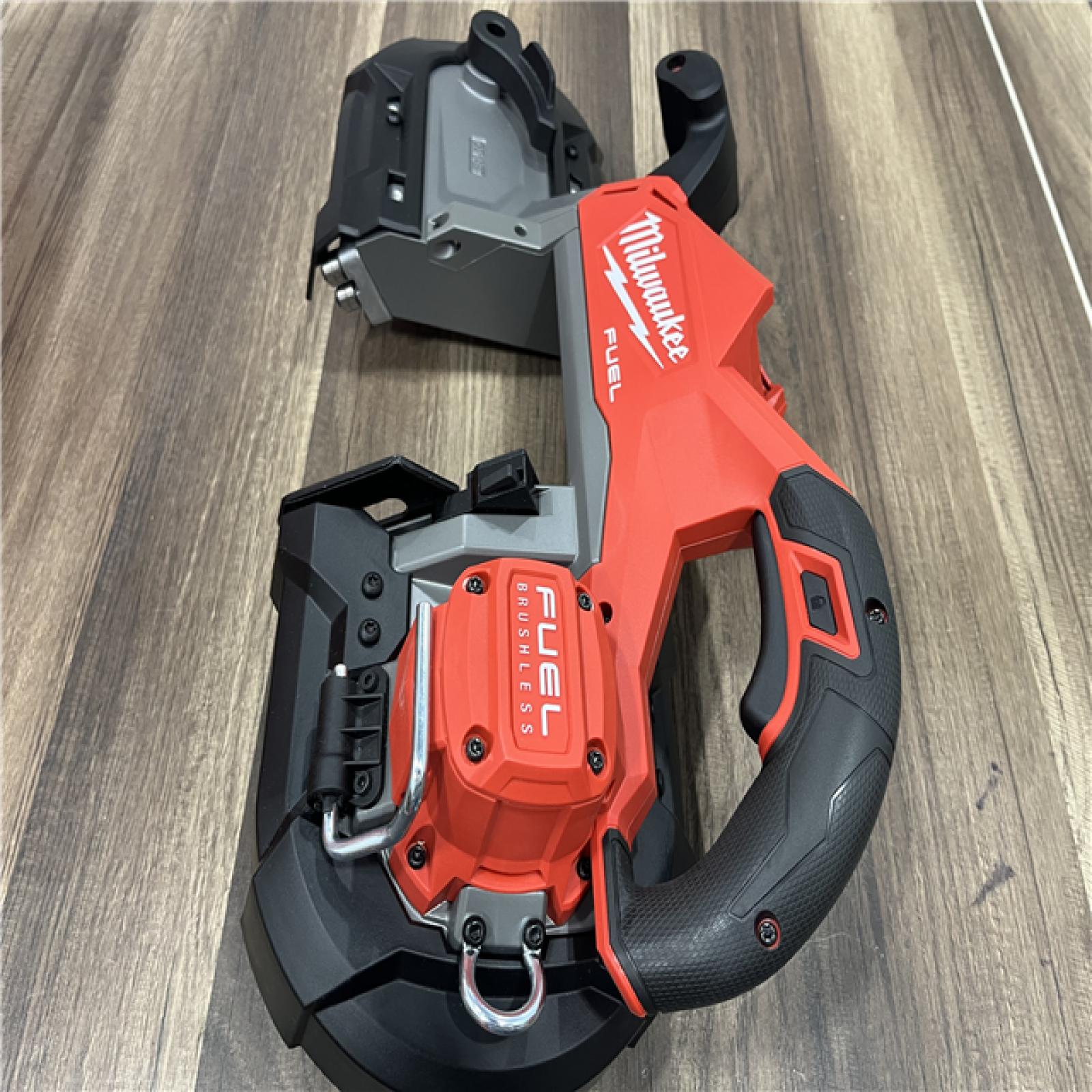 GOOD Milwaukee M18 FUEL 18V Lithium-Ion Brushless Cordless Deep Cut Band Saw (Tool-Only)