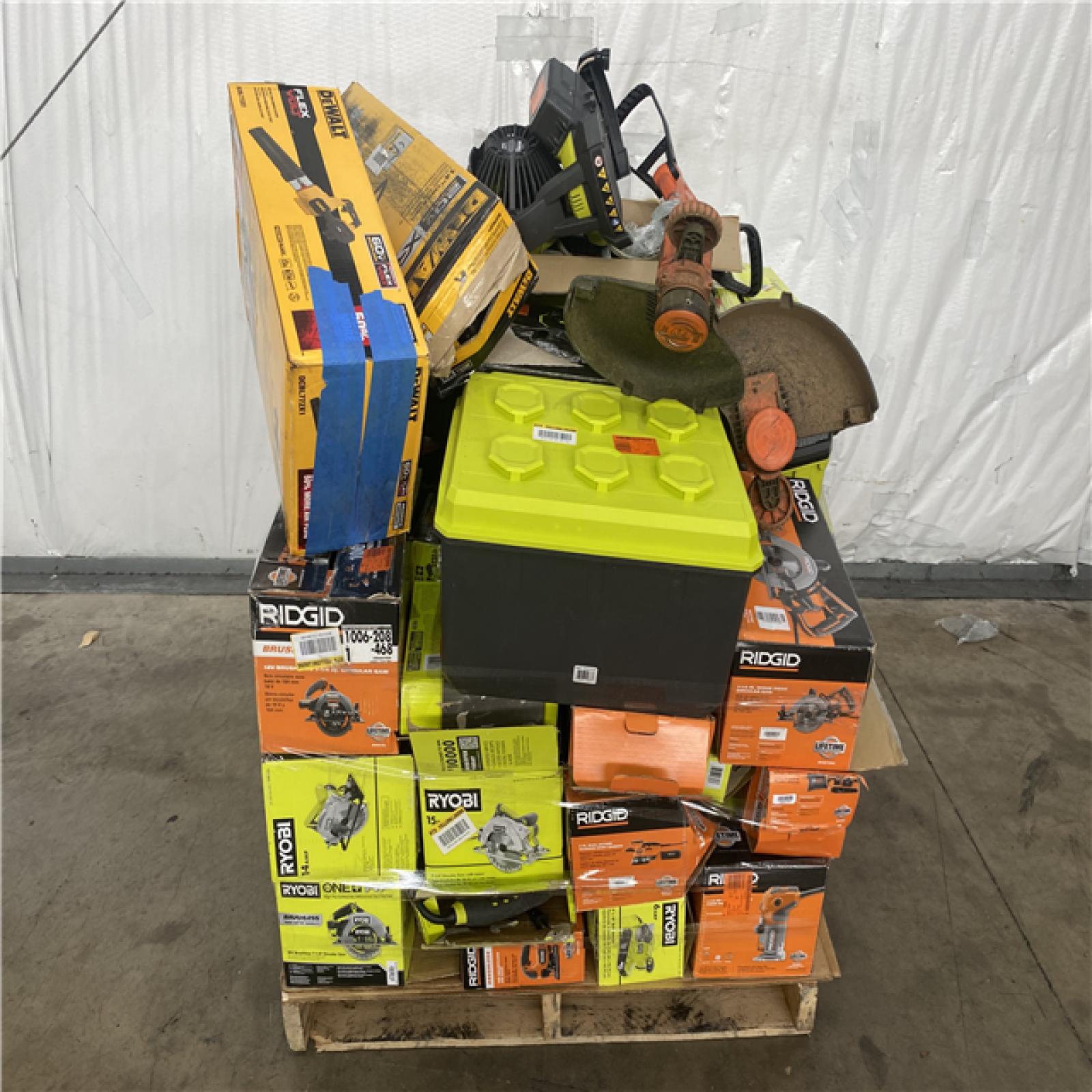 Houston Location AS IS - Tool Pallet