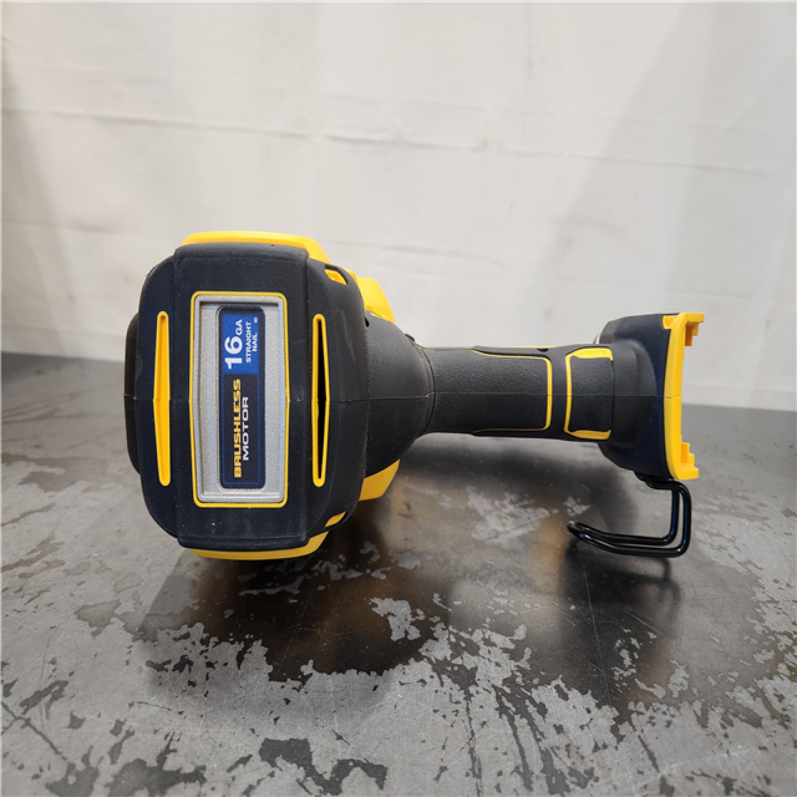 AS-IS- 20V MAX XR 16-Gauge Lithium-Ion Cordless Finish Nailer (Tool Only)