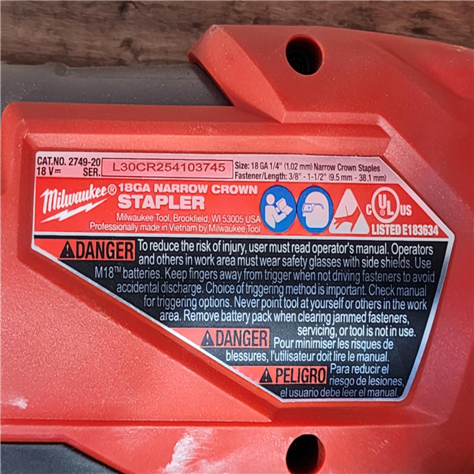 HOUSTON LOCATION - AS-IS Milwaukee FUEL 18-Volt Lithium-Ion Brushless Cordless 18-Gauge 1/4 in. Narrow Crown Stapler (Tool-Only)
