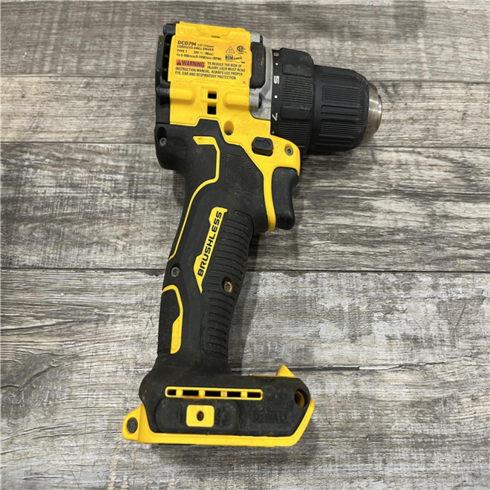 AS-IS DEWALT Atomic 20V Lithium-Ion Cordless Compact 1/2 in. Drill/Driver Kit