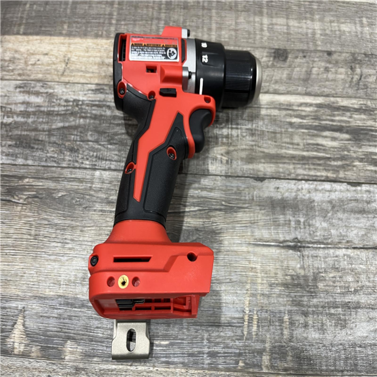 AS-IS Milwaukee 18V Lithium-Ion Brushless Cordless 1/2 in. Compact Drill/Driver Kit