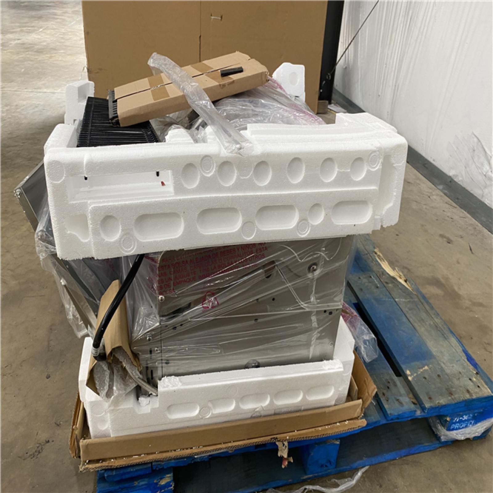 Houston Location AS IS - NexGrill 6 Burner Gas Grill