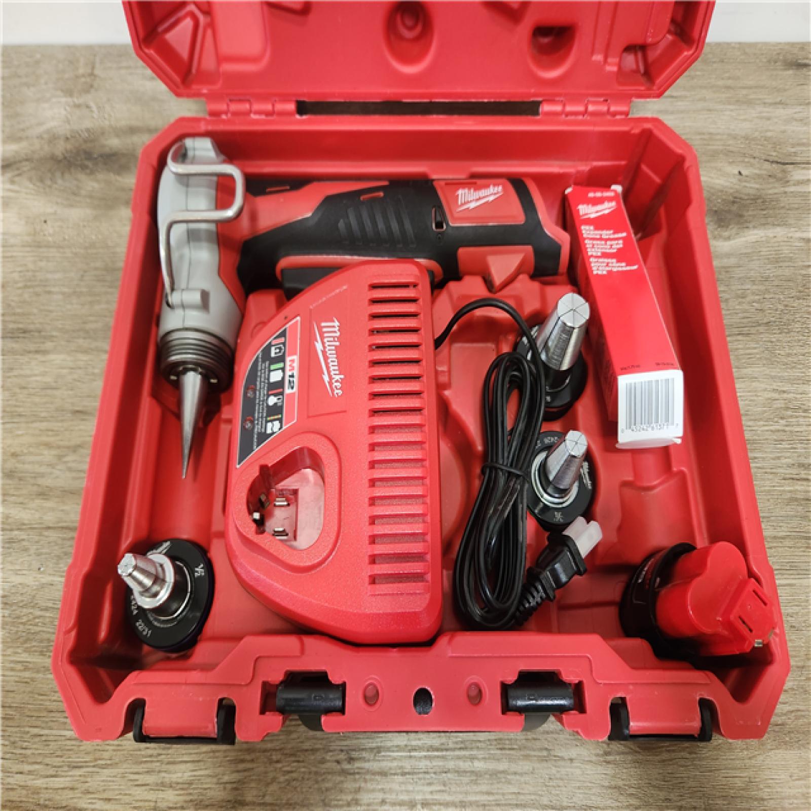 Phoenix Location Appears NEW Milwaukee M12 12-Volt Lithium-Ion Cordless PEX Expansion Tool Kit with (2) 1.5 Ah Batteries, (3) Expansion Heads and Hard Case 2474-22