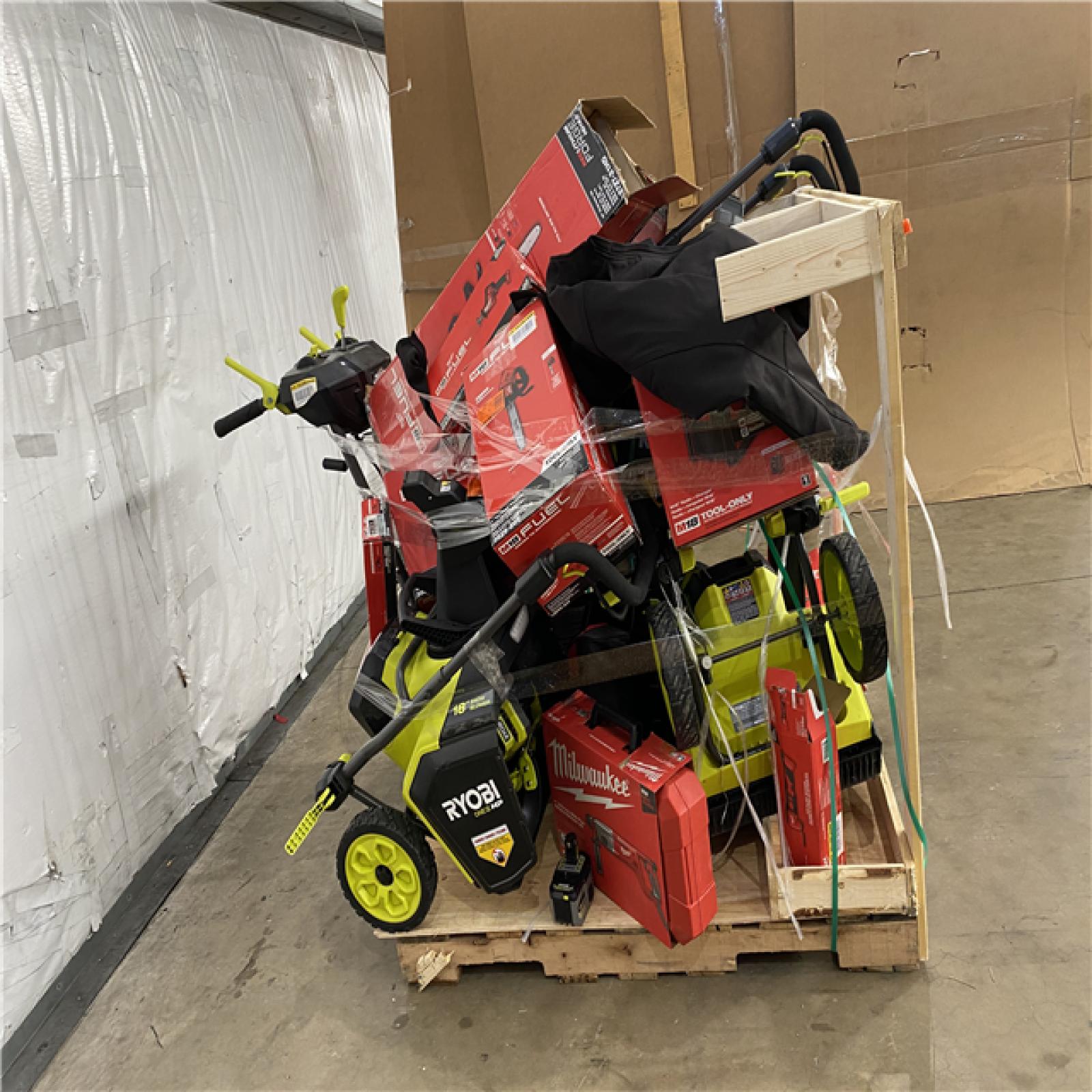 Houston Location AS IS - Tool Pallet