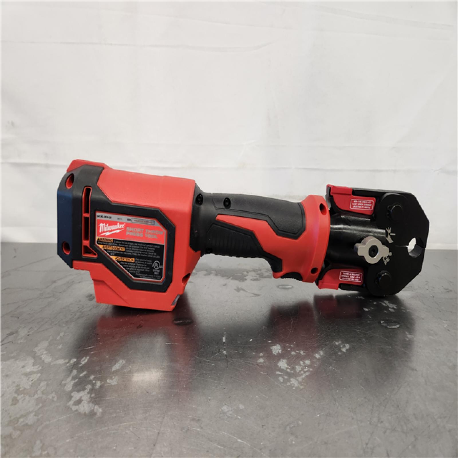 AS-IS- Milwaukee M18 18V Lithium-Ion Cordless Short Throw Press Tool Kit