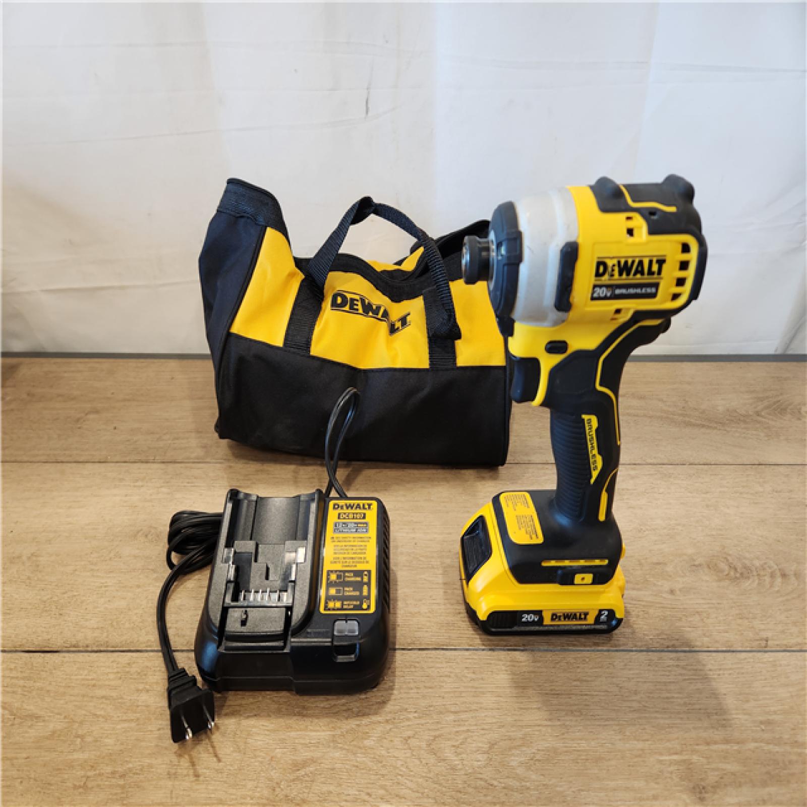 AS-IS- DEWALT ATOMIC 20V MAX* Brushless Cordless Compact 1/4 in. Impact Driver Kit