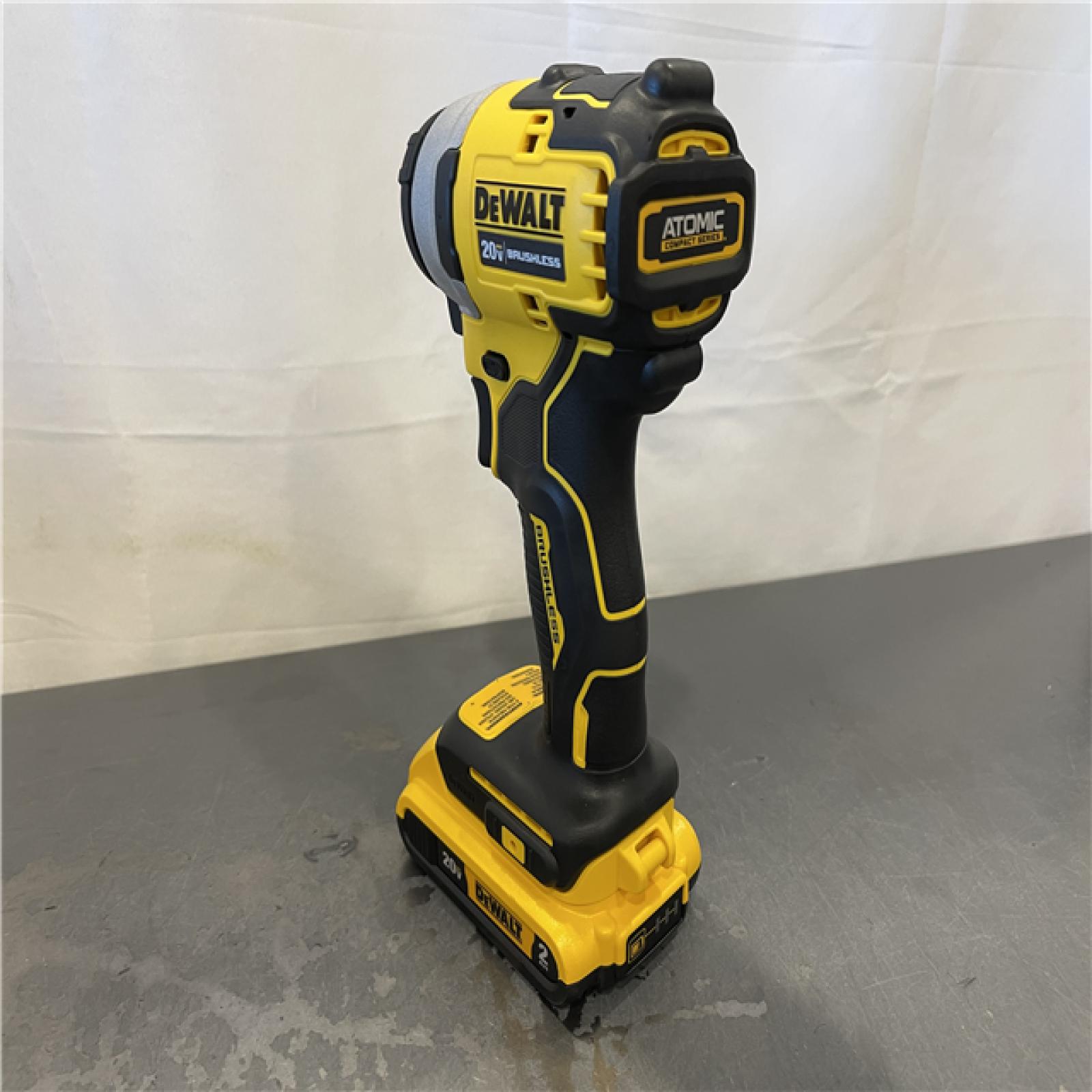 AS-IS - DEWALT ATOMIC 20V MAX* Brushless Cordless Compact 1/4 in. Impact Driver Kit