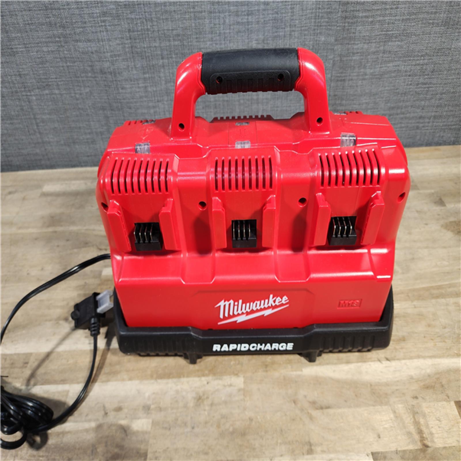 HOUSTON LOCATION - AS-IS Milwaukee M18 & M12 Rapid Charge Station (TOOL ONLY)