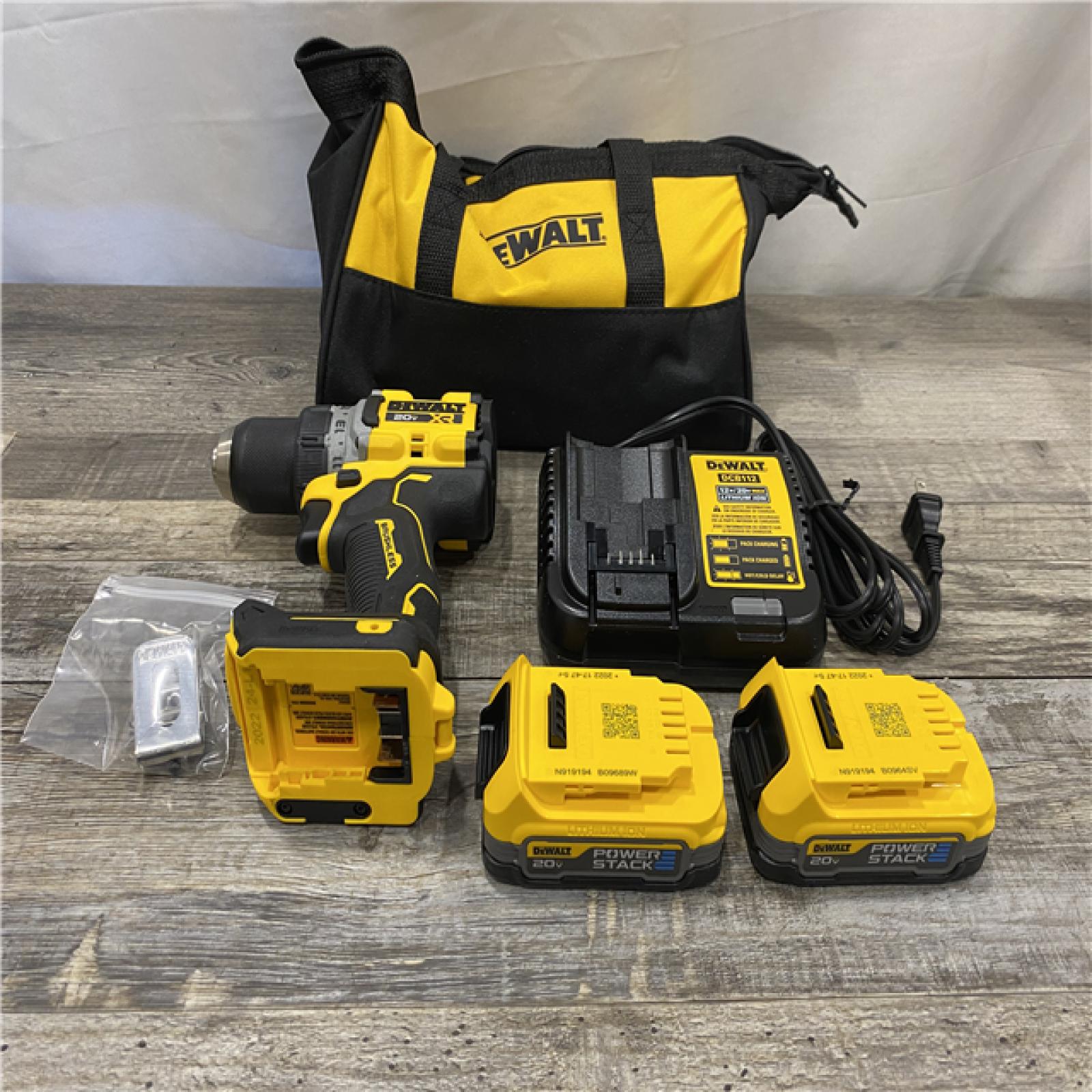 AS-IS DEWALT 20-Volt Lithium-Ion Cordless Brushless 1/2 in. Compact Drill Driver Kit