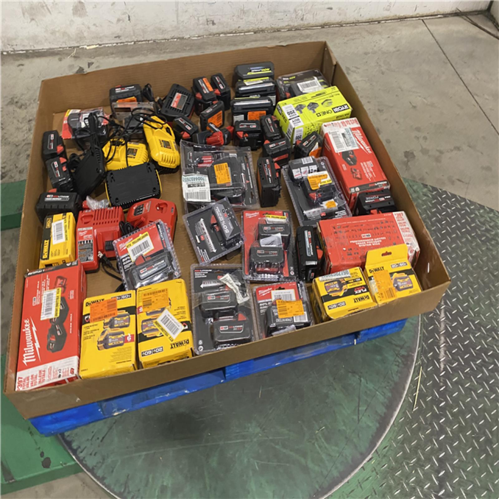 Dallas Location - As-Is Battery Tool Pallet