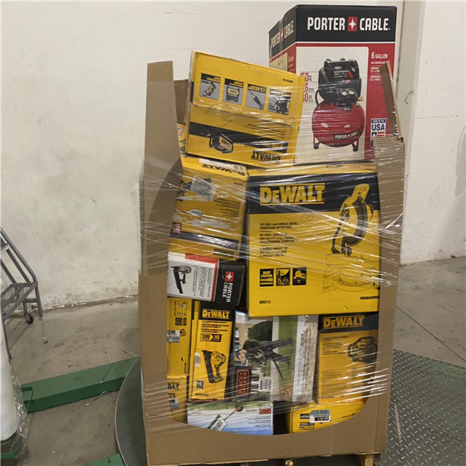 Dallas Location - As-Is Tool Pallet