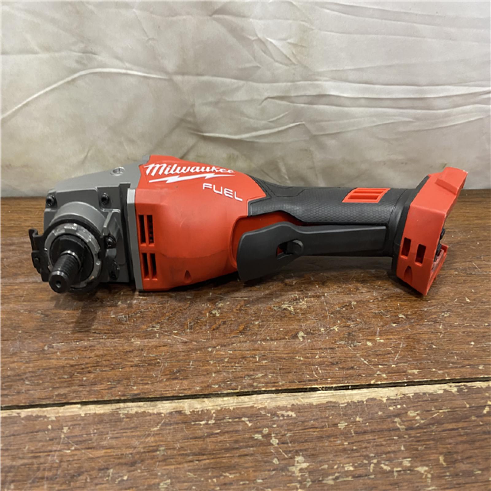 AS-IS Milwaukee M18 FUEL 4-1/2-6 Braking Grinder, Paddle Switch
