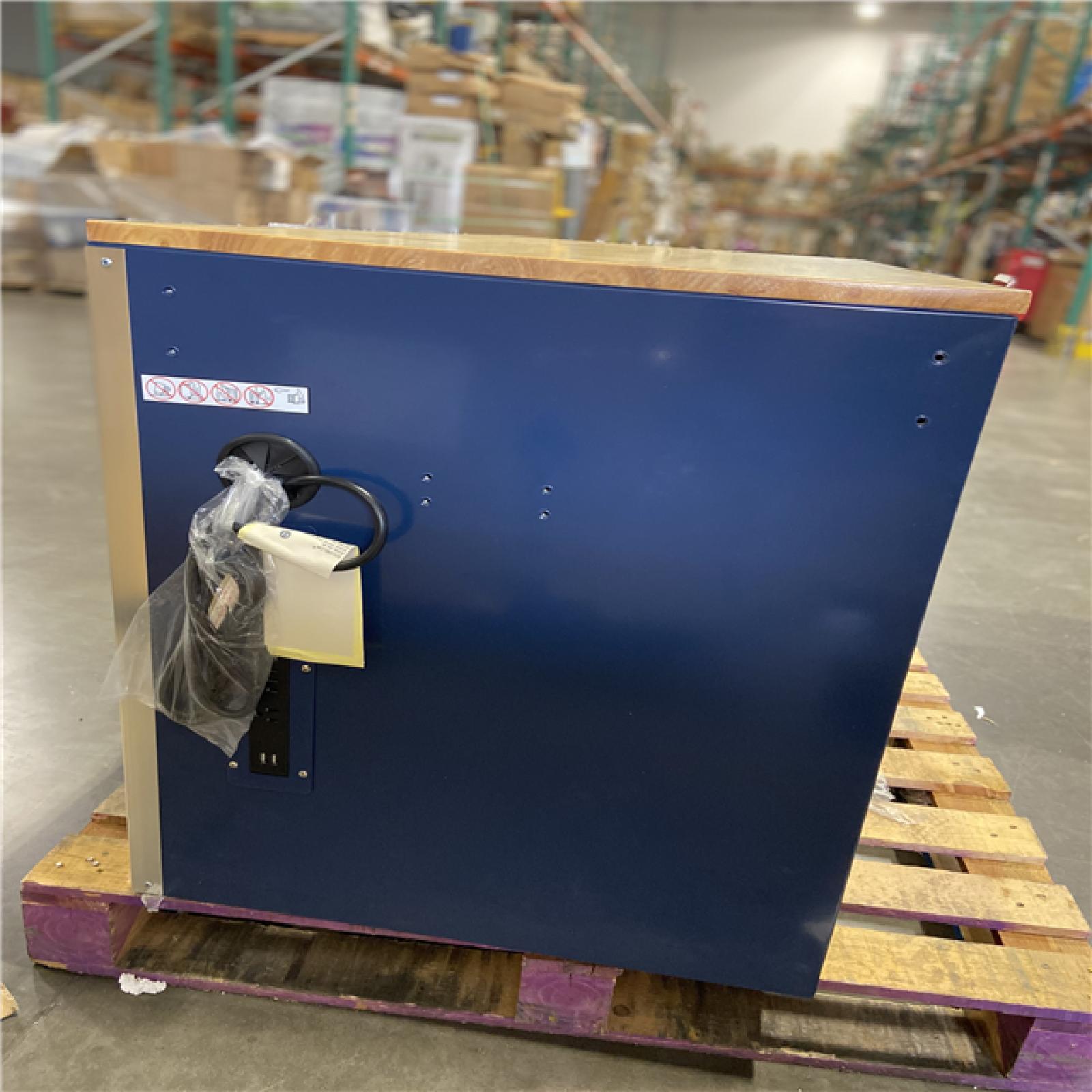 DALLAS LOCATION - Husky 52 in. W x 25 in. D 10-Drawer Mobile Workbench Tool Chest with Solid Wood Work Top in Gloss Blue