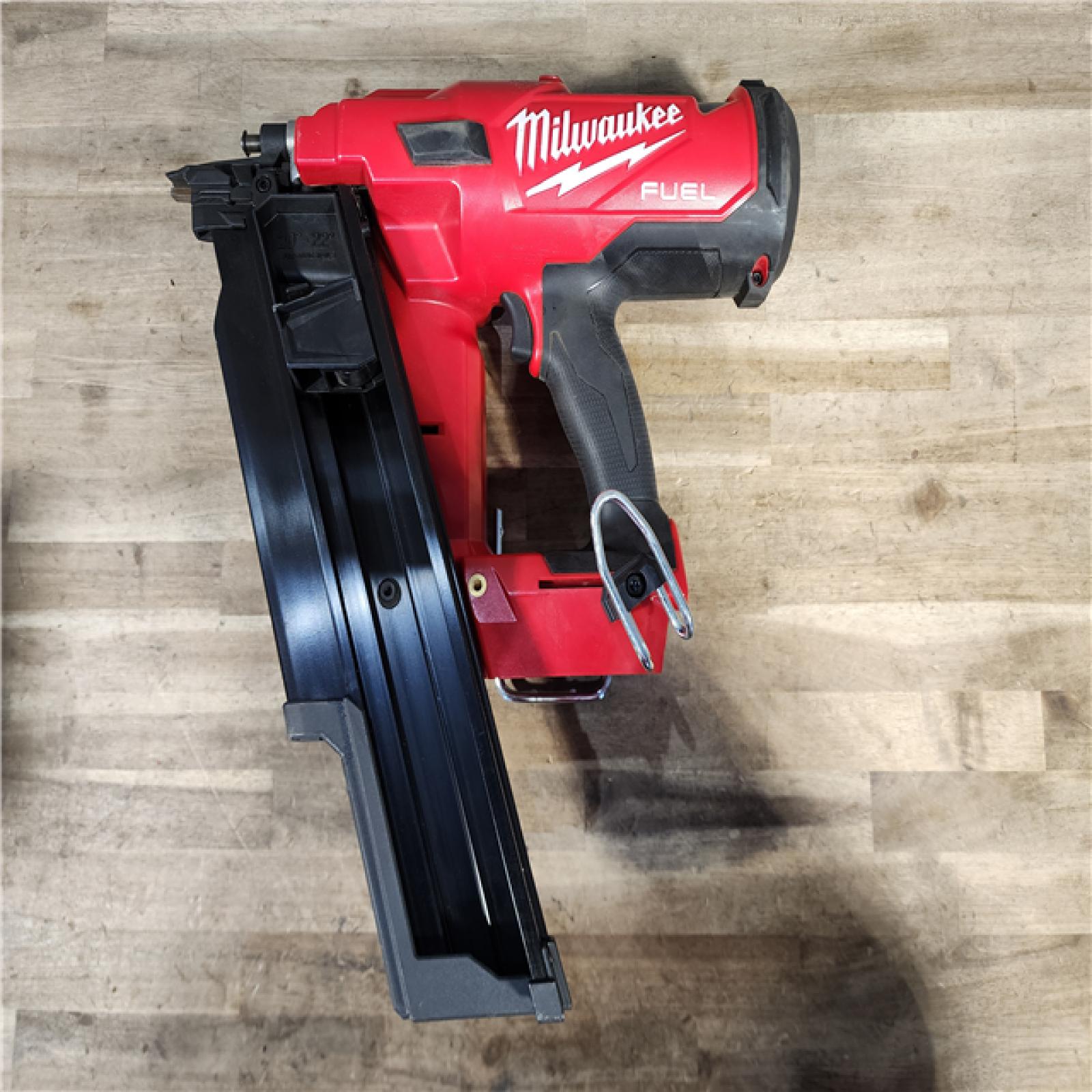 HOUSTON LOCATION - AS-IS MILWAUKEE 21 DEGREE FRAMING NAILER (TOOL ONLY)