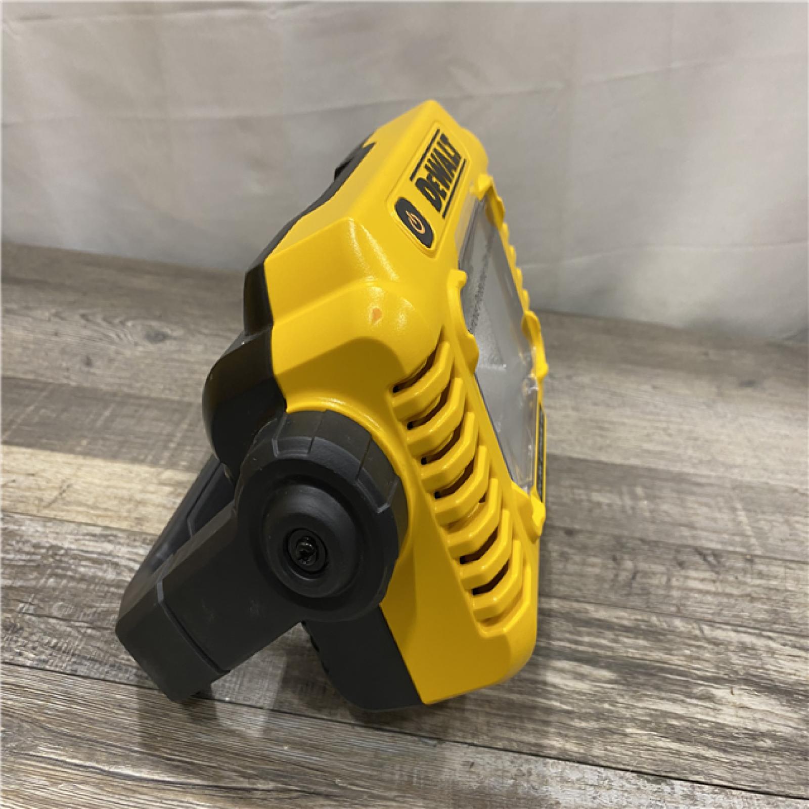 AS-IS DEWALT 20V MAX Compact Cordless Task Lightt (Tool Only)