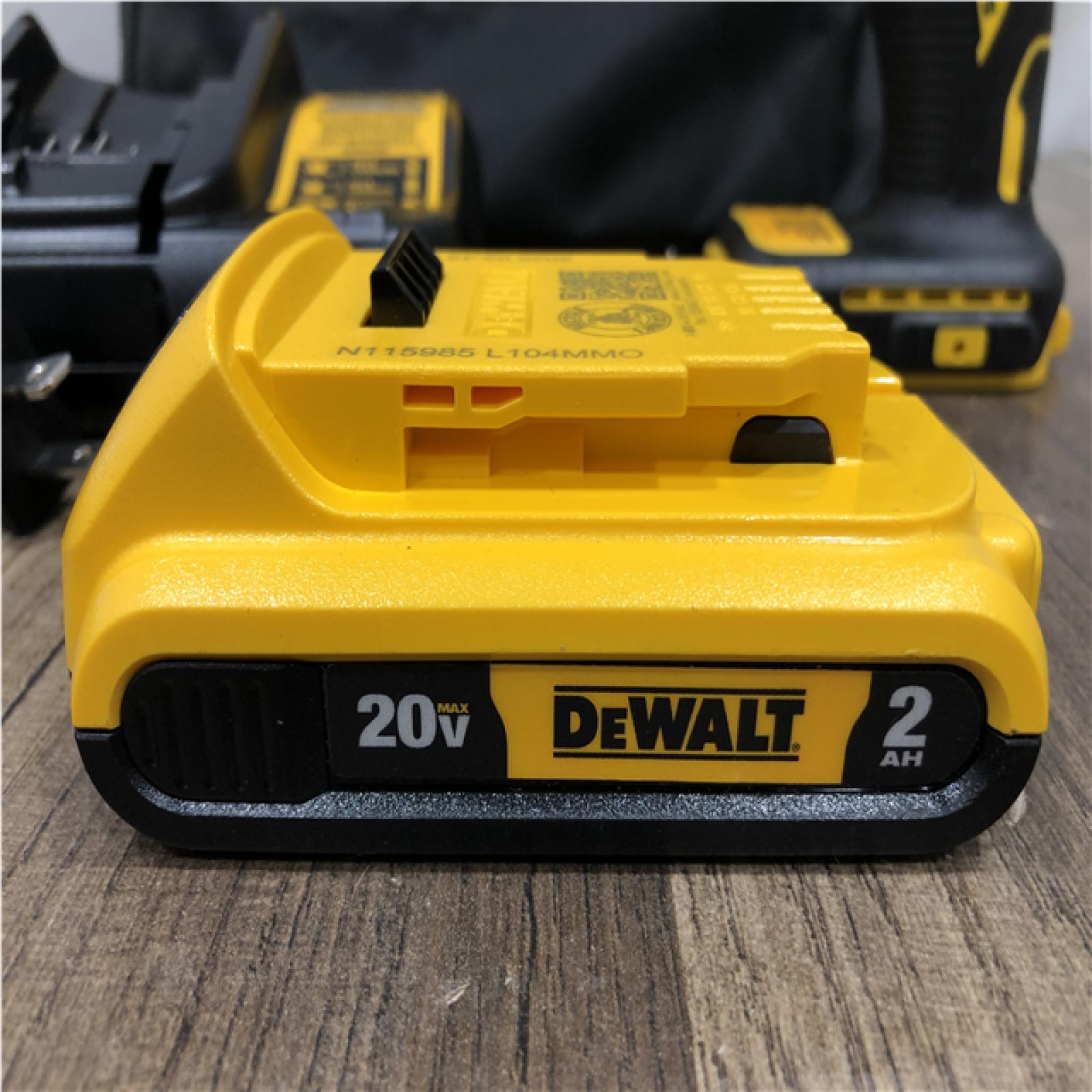 AS-IS DEWALT Atomic 20V Max Lithium-Ion Brushless Cordless Compact 1/4 in. Impact Driver Kit