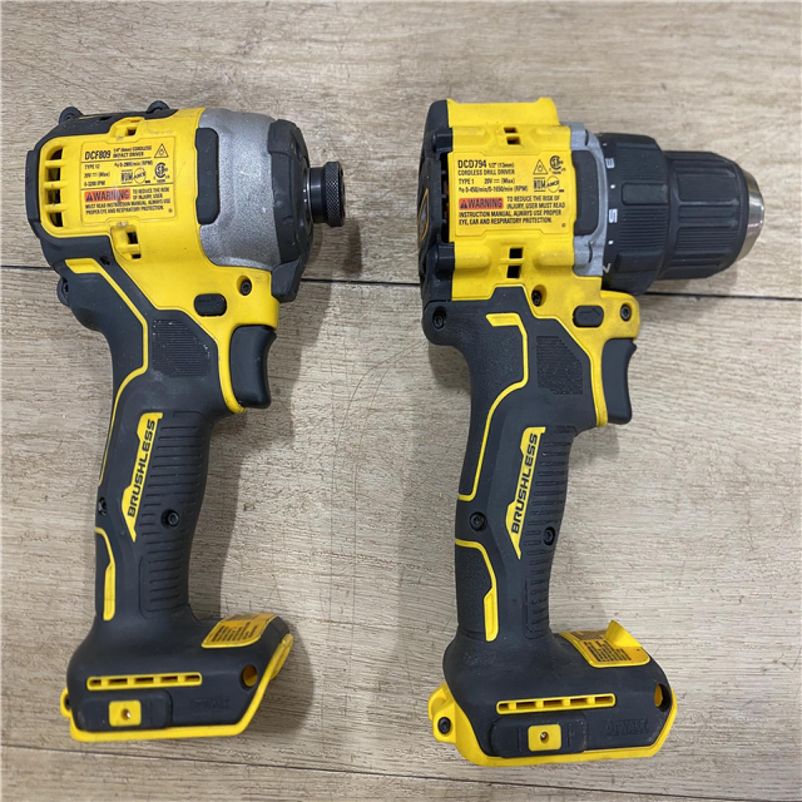 AS-IS DEWALT ATOMIC 20-Volt MAX Lithium-Ion Cordless Combo Kit