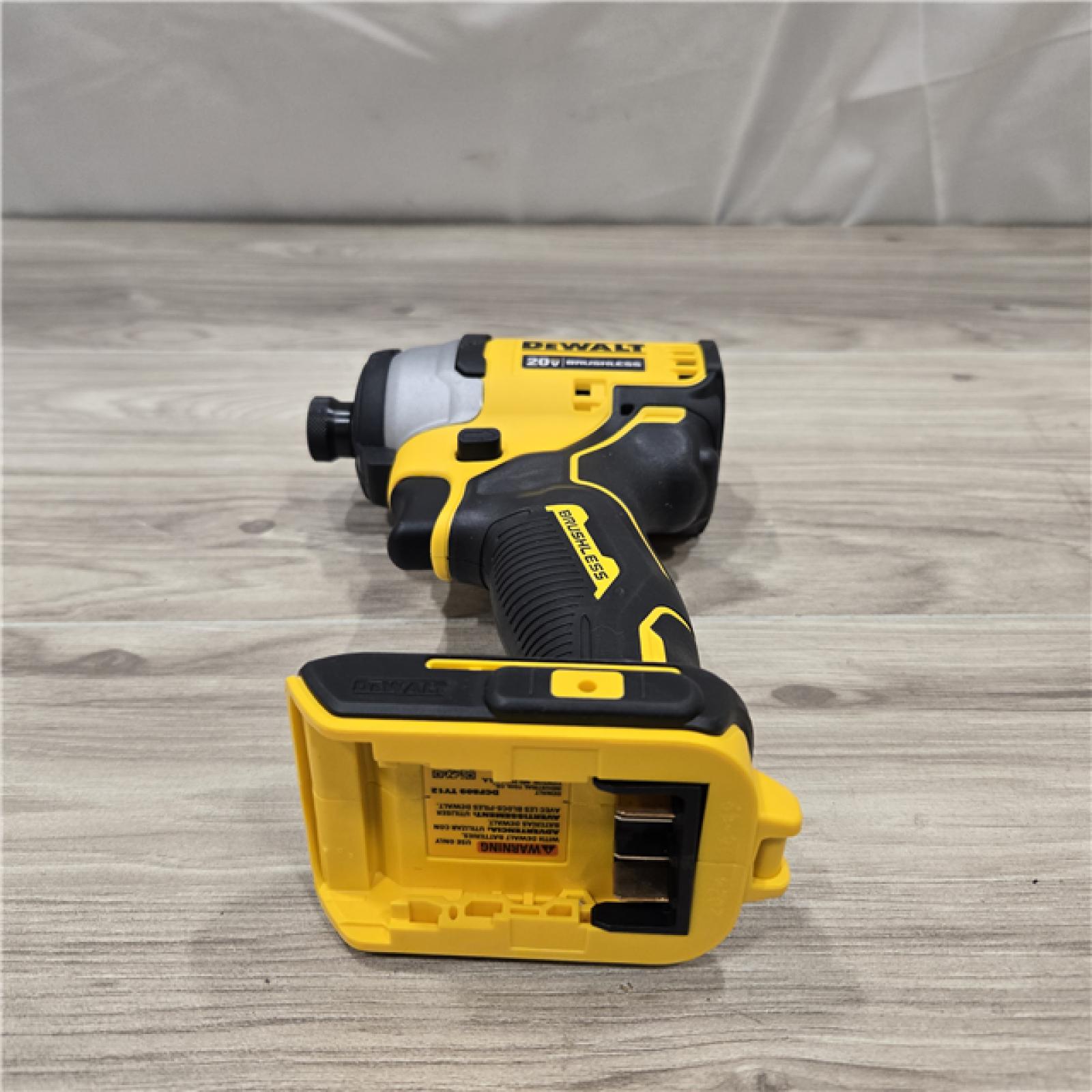 AS-IS DeWALT ATOMIC 20V MAX Cordless Compact Impact Driver Kit