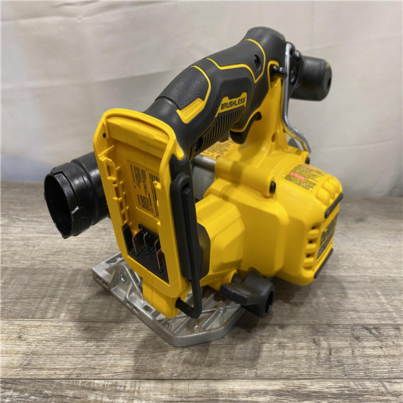 AS-IS DEWALT 20V MAX Cordless Brushless 6-1/2 in. Sidewinder Style Circular Saw (Tool Only)