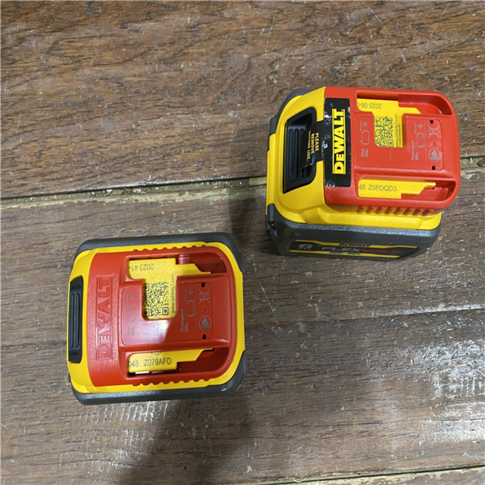 AS-IS DEWALT FLEXVOLT 20V/60V MAX Lithium-Ion 6.0Ah Battery Pack (2 Pack)